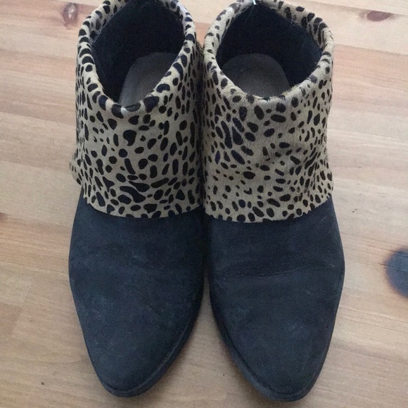 All black leopard booties - Picture 4 of 4